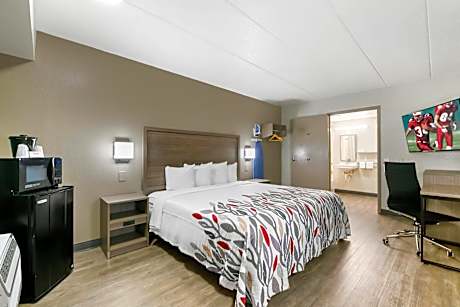 Standard King Room Disability Access Smoke Free