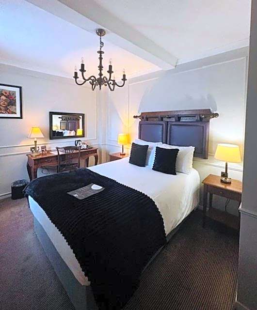 The Coleshill by Greene King Inns