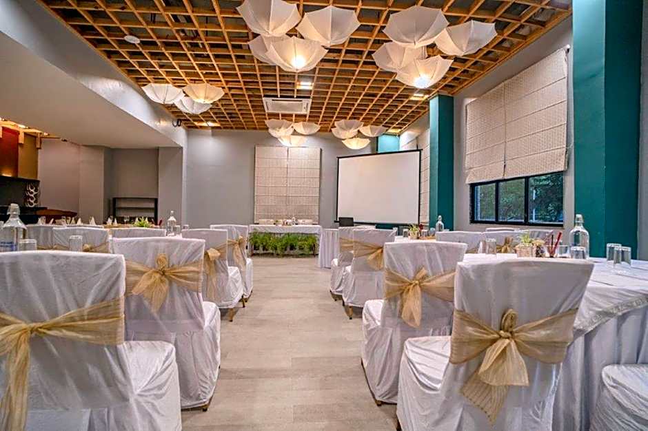 Golden Tulip Udaipur