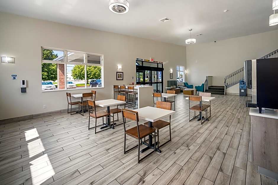 AmericInn by Wyndham Green Bay Near Stadium