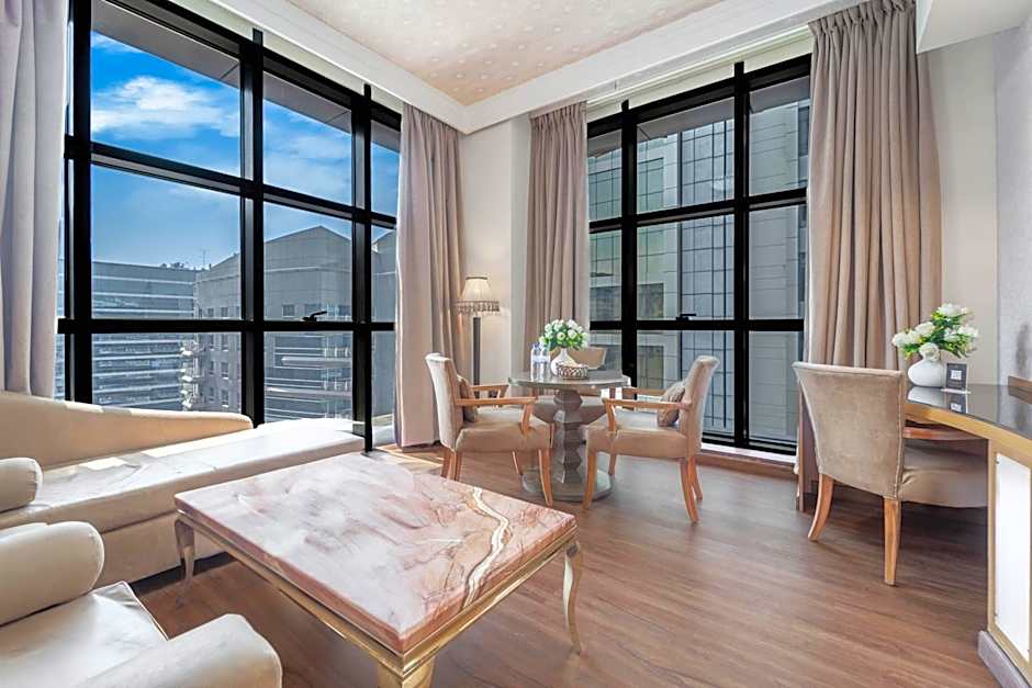 Photo 1 of 5 of 1 Bedroom Suite