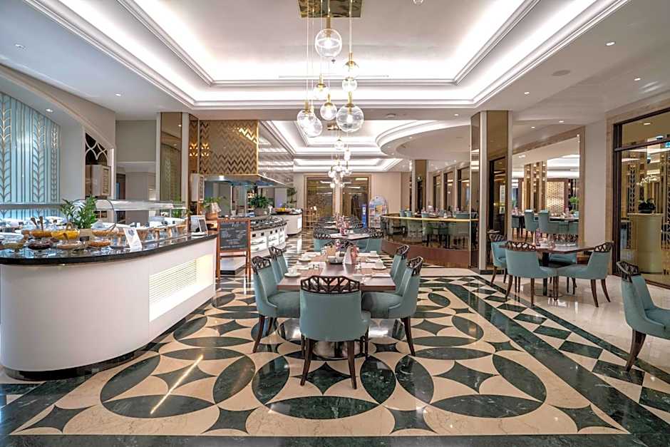 The Diplomat Radisson Blu Residence