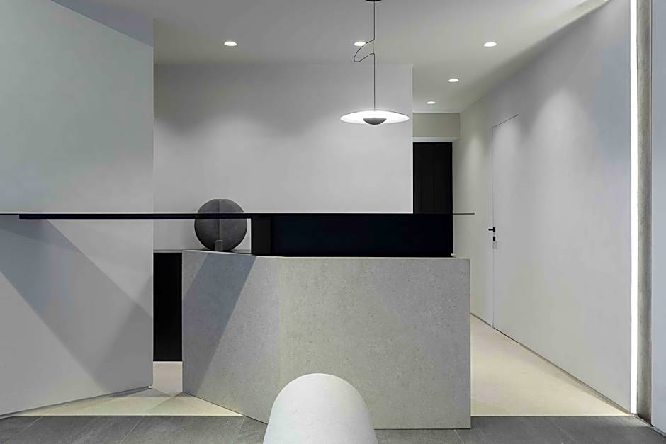 CUBIC Mykonos Seafront Design Suites