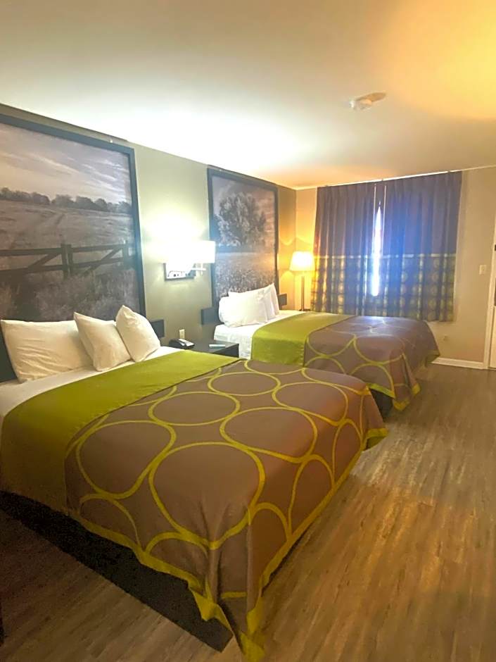 Super 8 by Wyndham Terrell