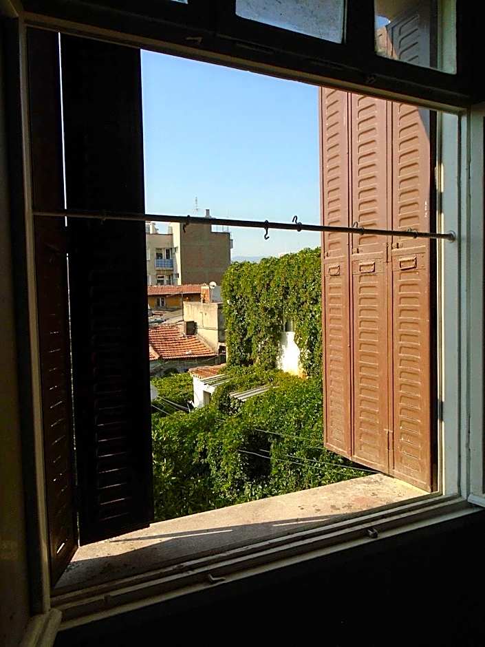 LOTUS GARDEN HOSTEL