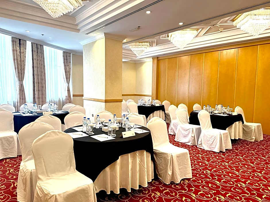 Grand Continental Flamingo Hotel