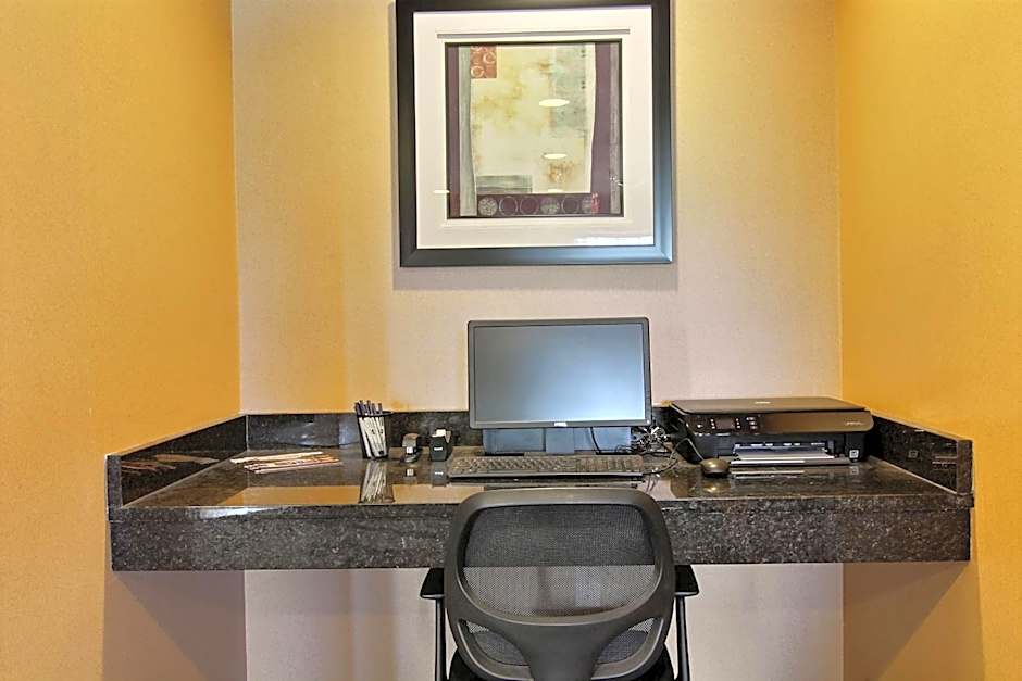 AmeriVu inn and Suites - Crookston