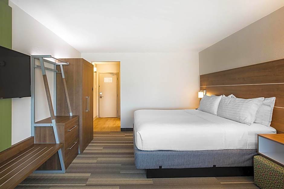 Holiday Inn Express & Suites Ludington By IHG