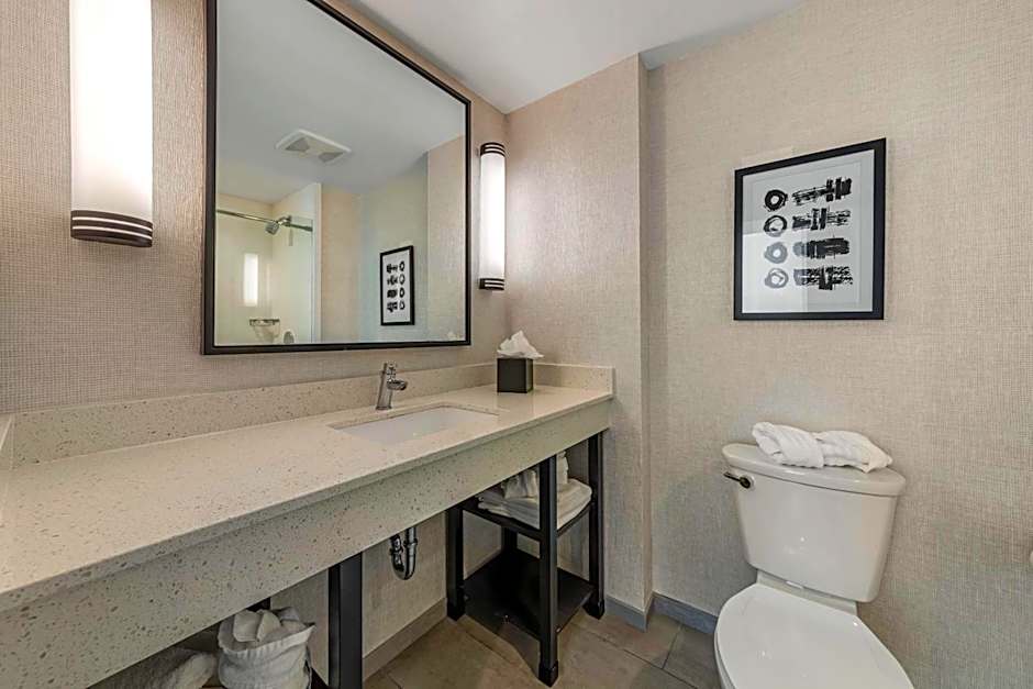 Comfort Inn & Suites Miami International Airport