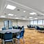 Eastland Suites Hotel & Conference Center By OYO Urbana