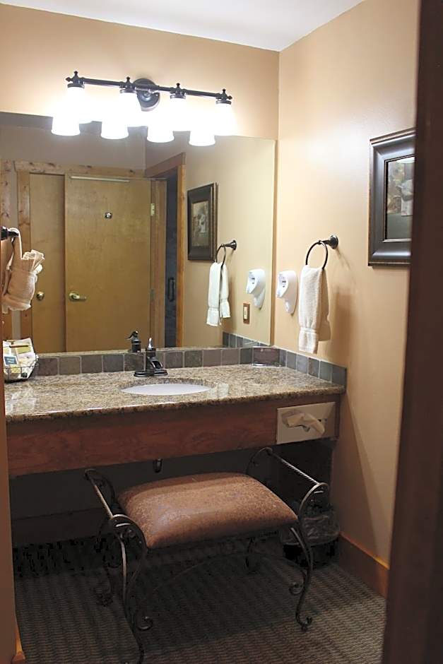 Spearfish Canyon Lodge