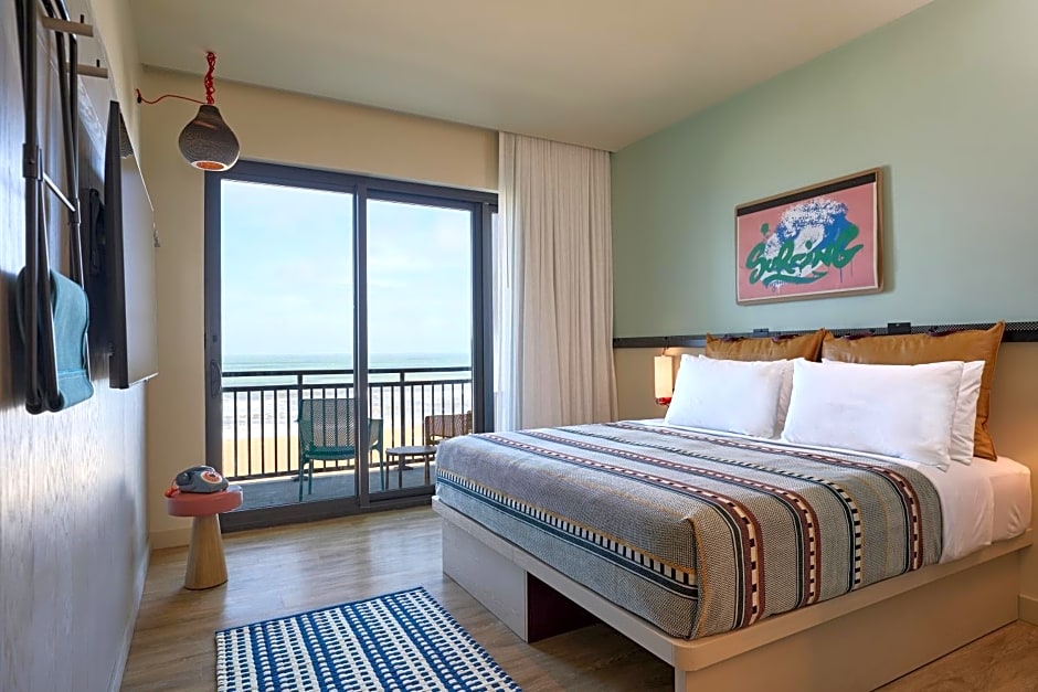 Moxy Virginia Beach Oceanfront