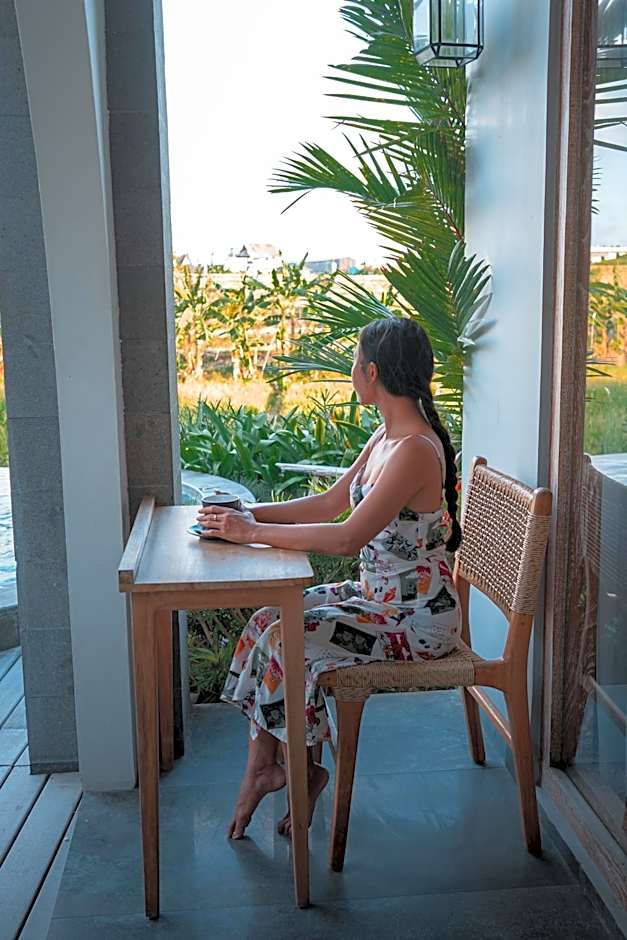MAHALONA BALI STAY