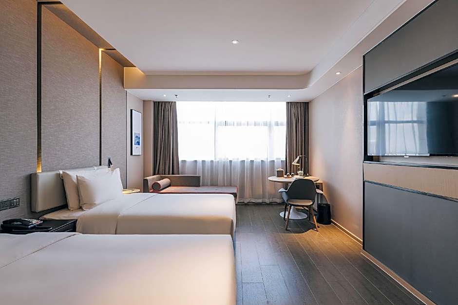 Atour Hotel (Jiangyin Binjiang Middle Road Sports Center)                                  