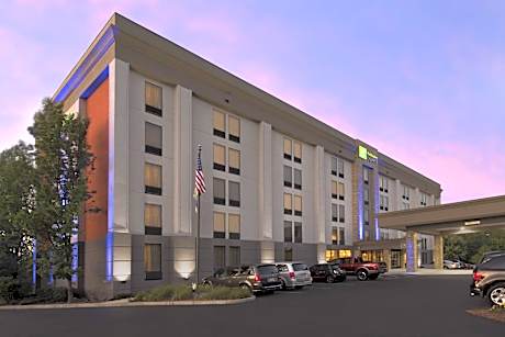 Holiday Inn Express Andover North - Lawrence By IHG