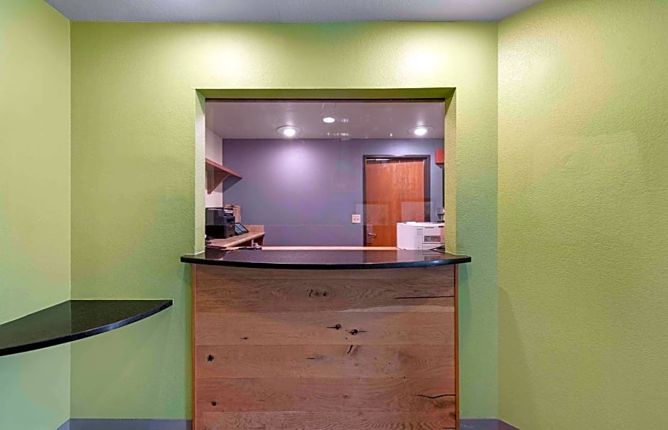 Extended Stay America Select Suites - Montgomery