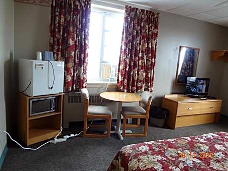 Queen Room with Spa Bath