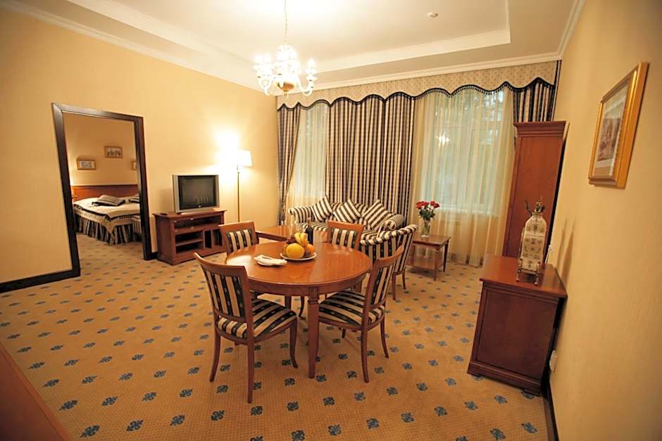 Grand Tien Shan Hotel