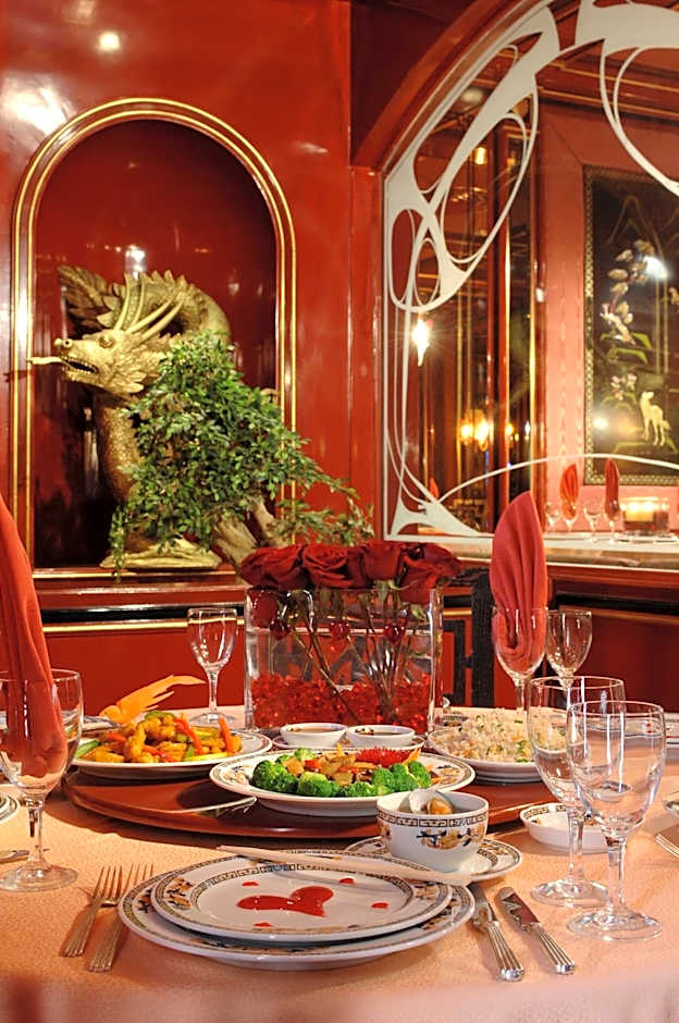 Regency Palace Hotel