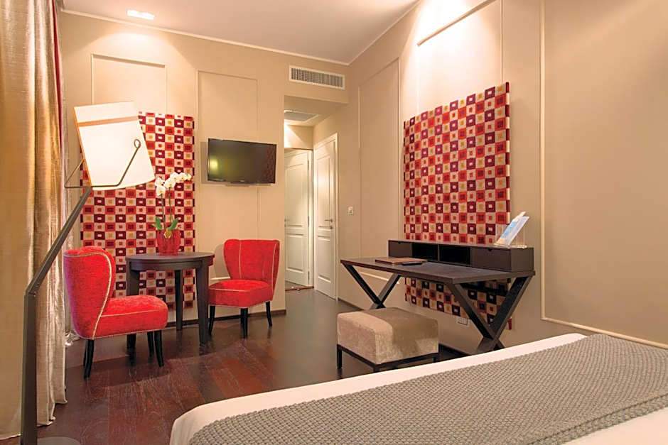 Stendhal Luxury Suites