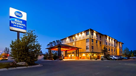 Best Western Golden Prairie Inn and Suites