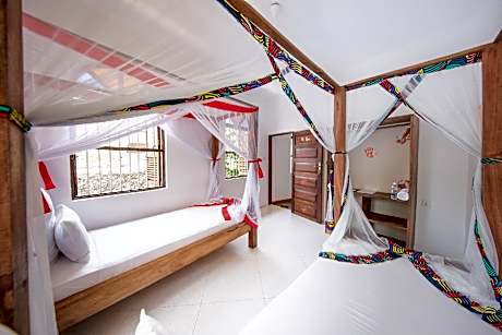 Twin Room with Shared Bathroom