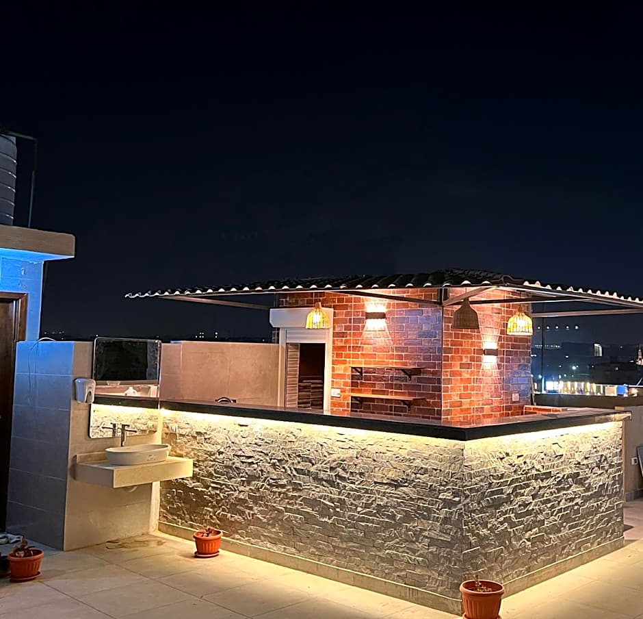 Dream Inn Pyramids View