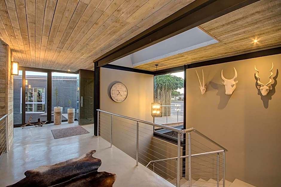 The House Quarters