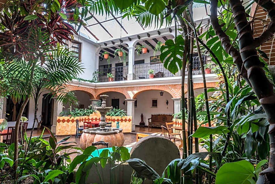 El Carmen Hotel