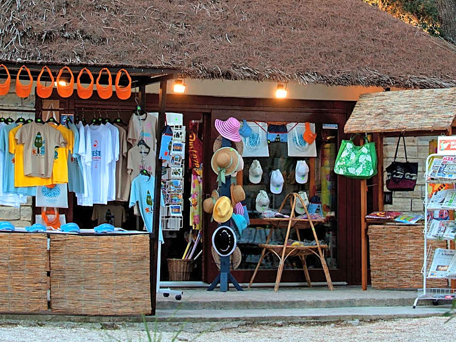 Pine Beach Bungalows all inclusive