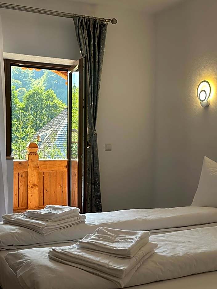 Pensiunea Casa Suciu