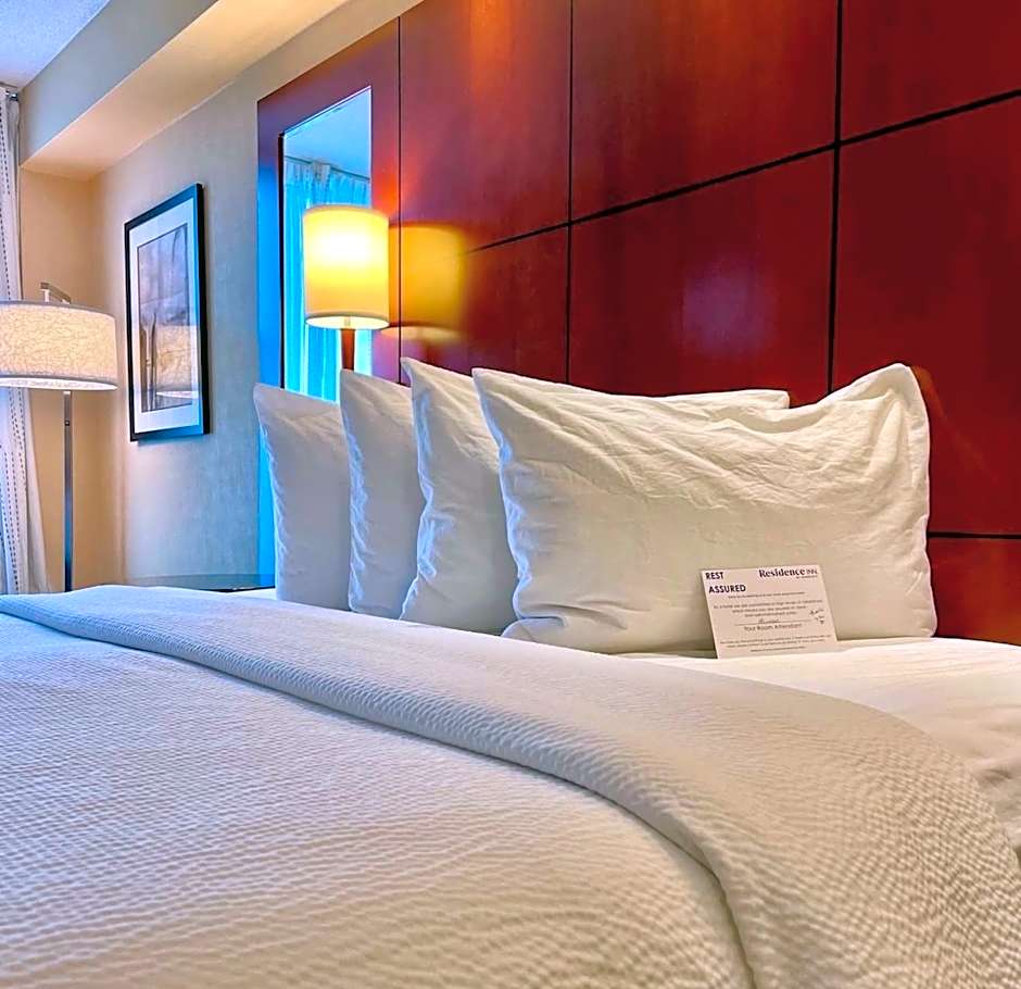 Residence Inn by Marriott Toronto Downtown/Entertainment District