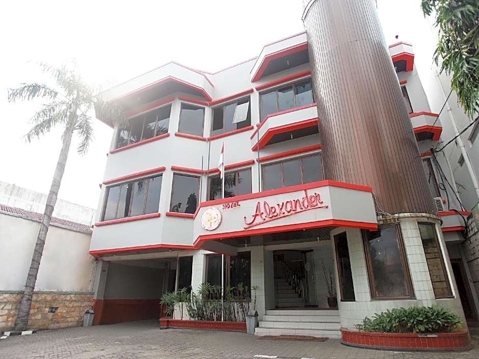 Alexander Hotel Tegal