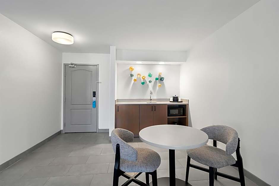 Hampton Inn & Suites New Castle
