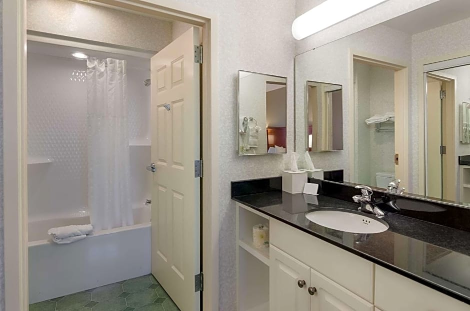 MainStay Suites Airport
