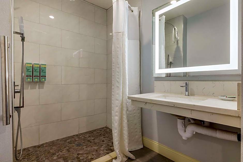 Best Western Orange Plaza