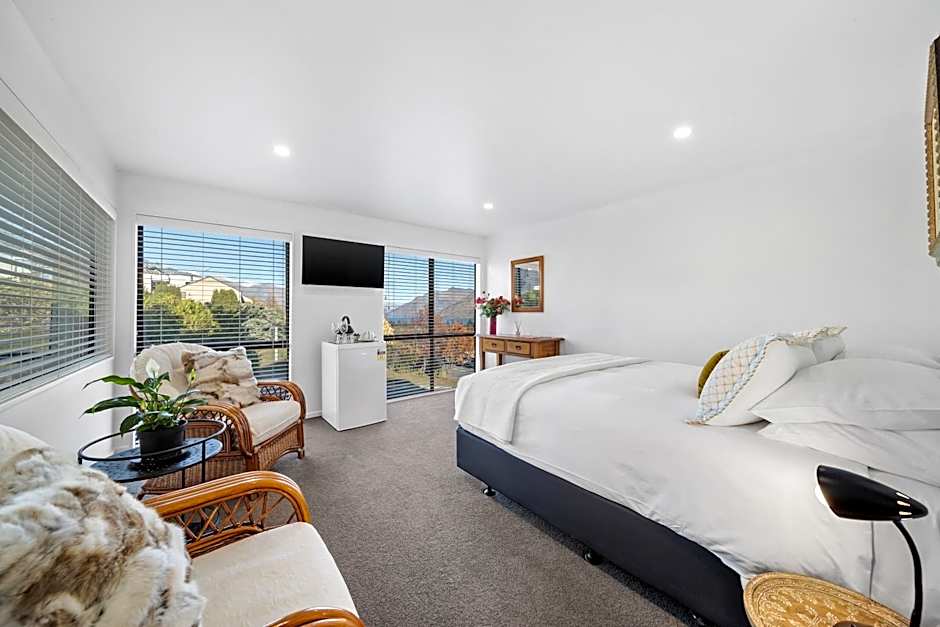 Balmoral Lodge