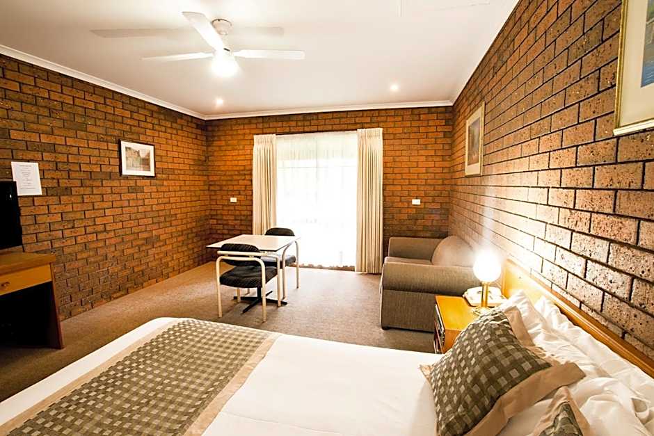 Sportslander Motor Inn