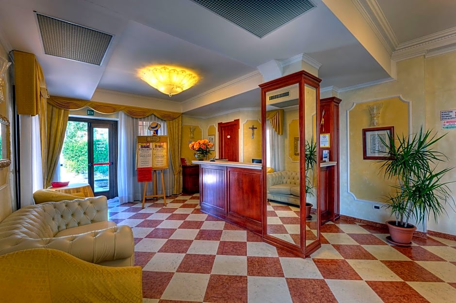 Hotel Russo Palace