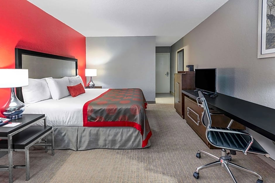 Ramada by Wyndham Texarkana