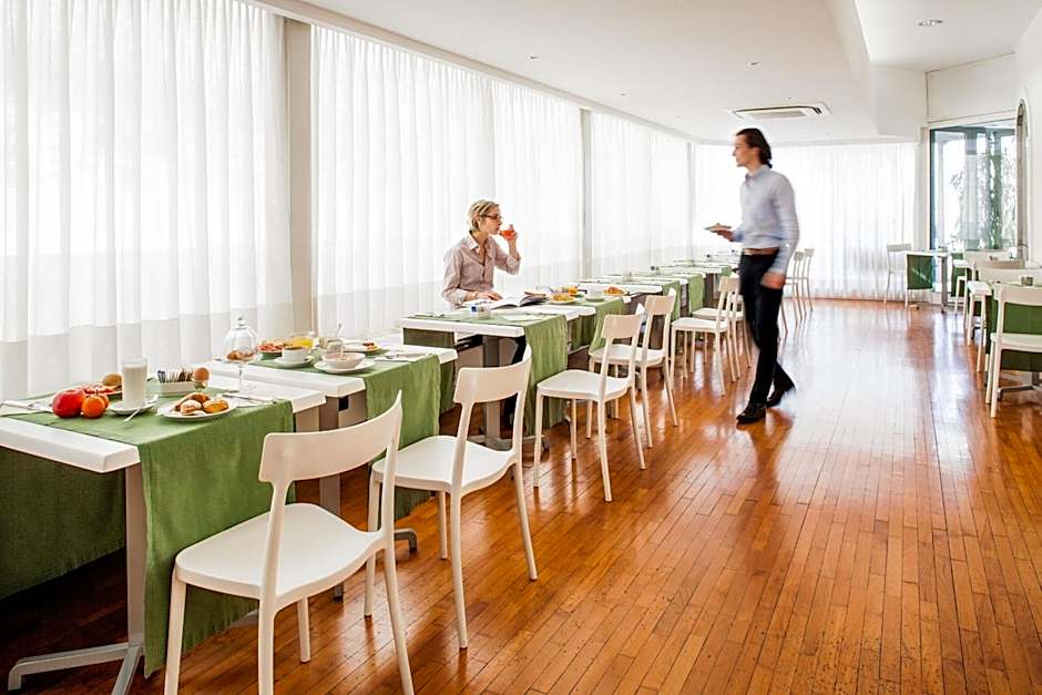 Hotel Riviera