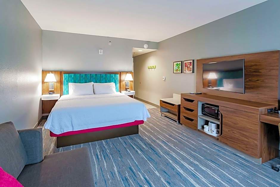 Hampton Inn By Hilton Madison, OH