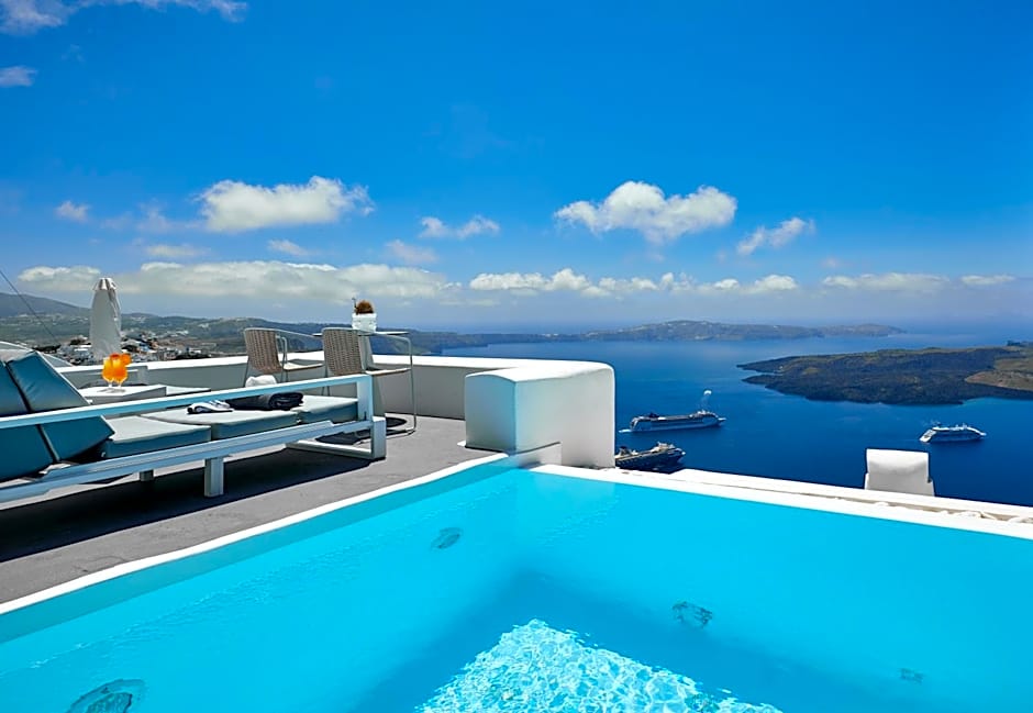 Dreams Luxury Suites