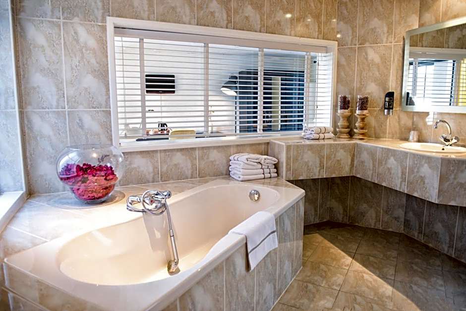 Hotel et le Cafe de Paris