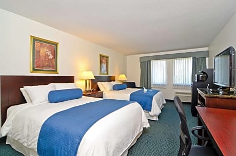2 Queen Beds, Non-Smoking, High Speed Internet Access, Coffee Maker, Iron And Ironing Board, Hairdryer, Full Breakfast