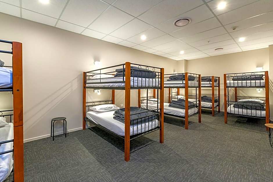 Rock Solid Backpackers Rotorua