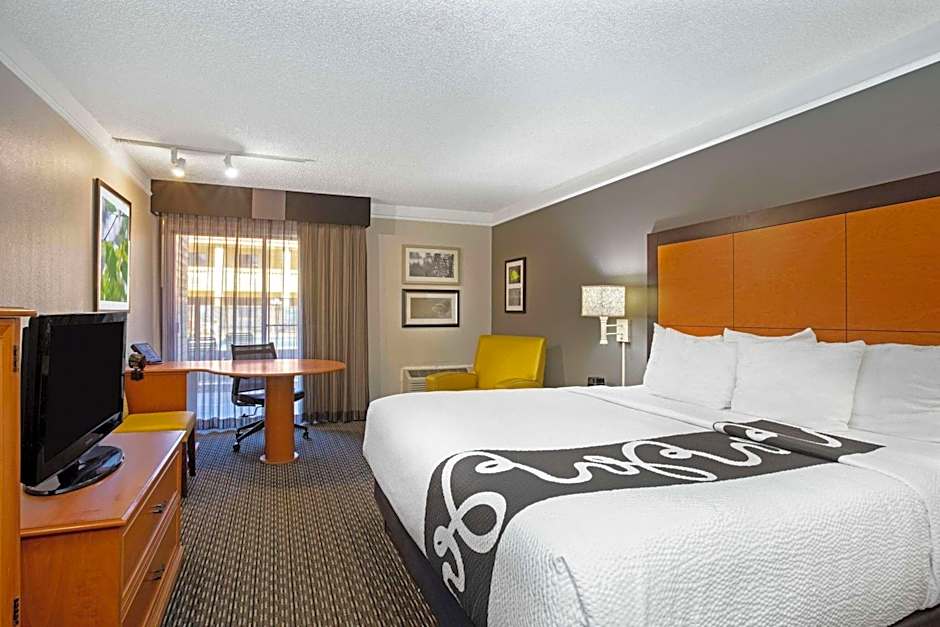 La Quinta Inn & Suites by Wyndham Tucson East