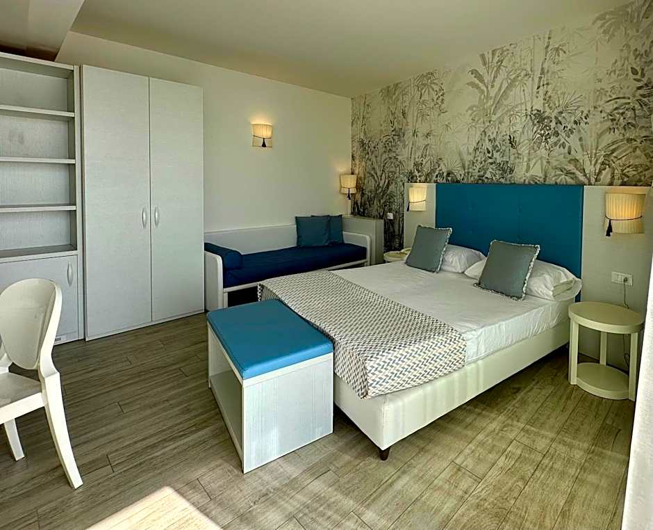 Hotel Nizza Frontemare Superior 3 Stelle