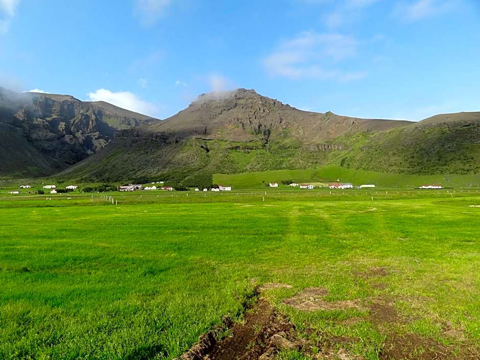 Litla-Hof Guesthouse