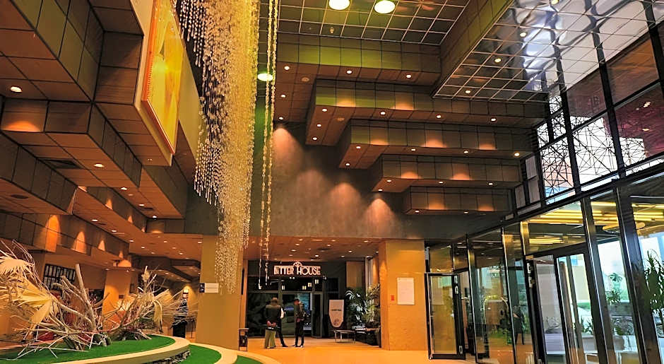 Chinggis Khaan Hotel